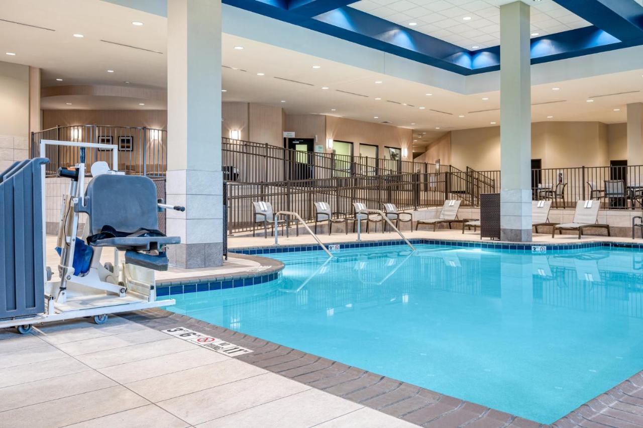 Holiday Inn - Terre Haute, an IHG Hotel Exterior foto