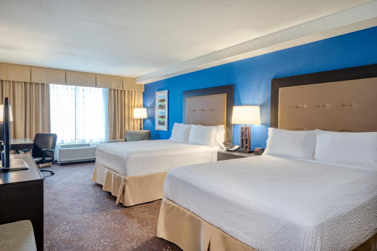 Holiday Inn - Terre Haute, an IHG Hotel Exterior foto