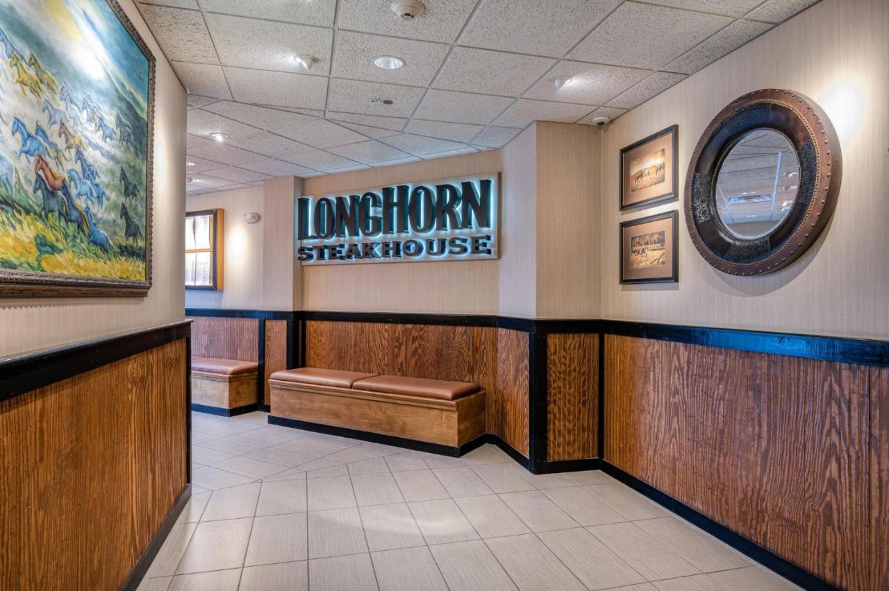 Holiday Inn - Terre Haute, an IHG Hotel Exterior foto