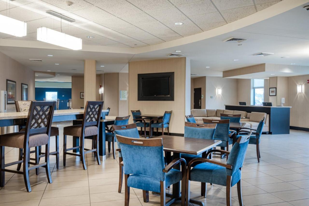 Holiday Inn - Terre Haute, an IHG Hotel Exterior foto