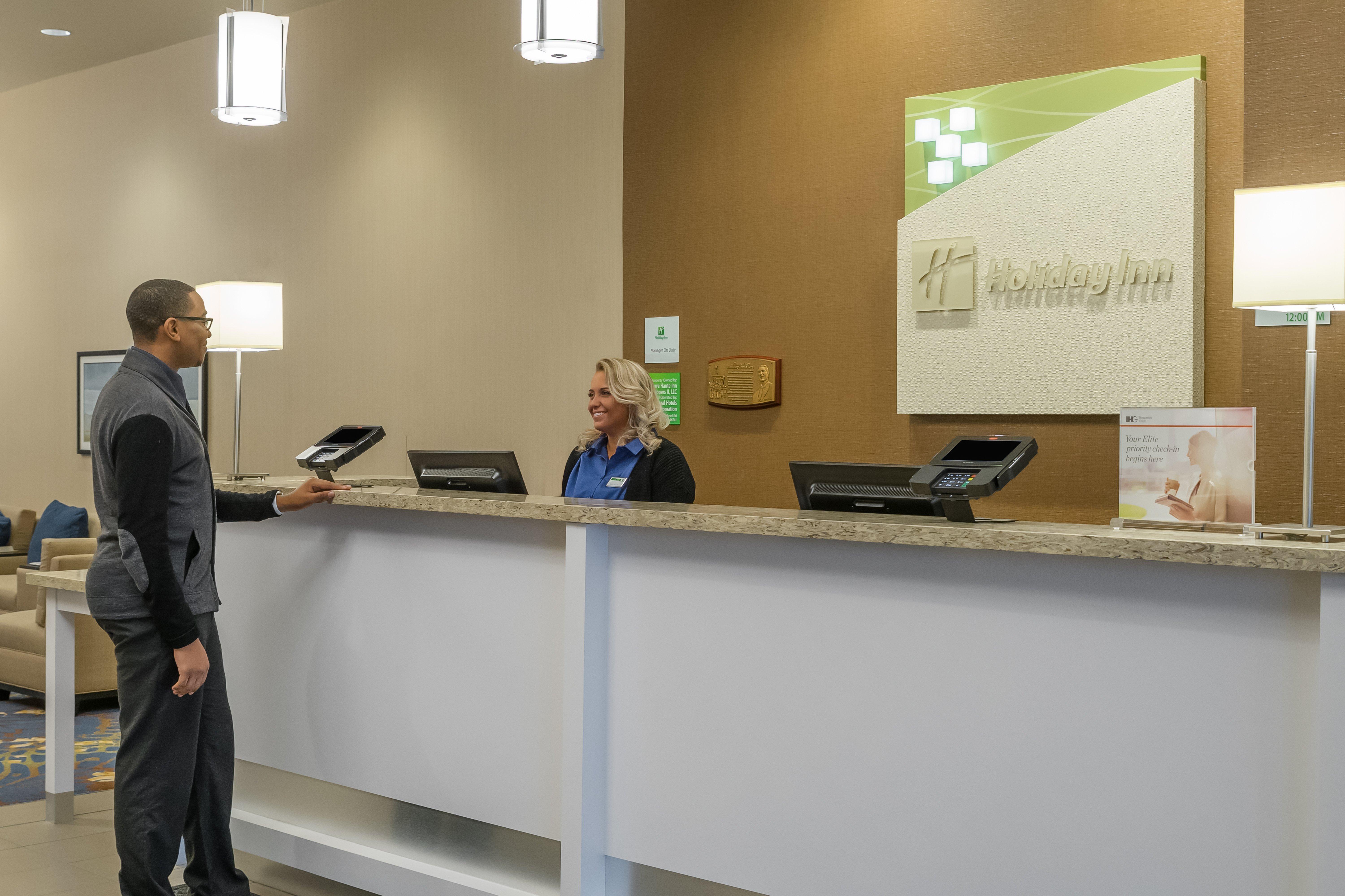 Holiday Inn - Terre Haute, an IHG Hotel Exterior foto