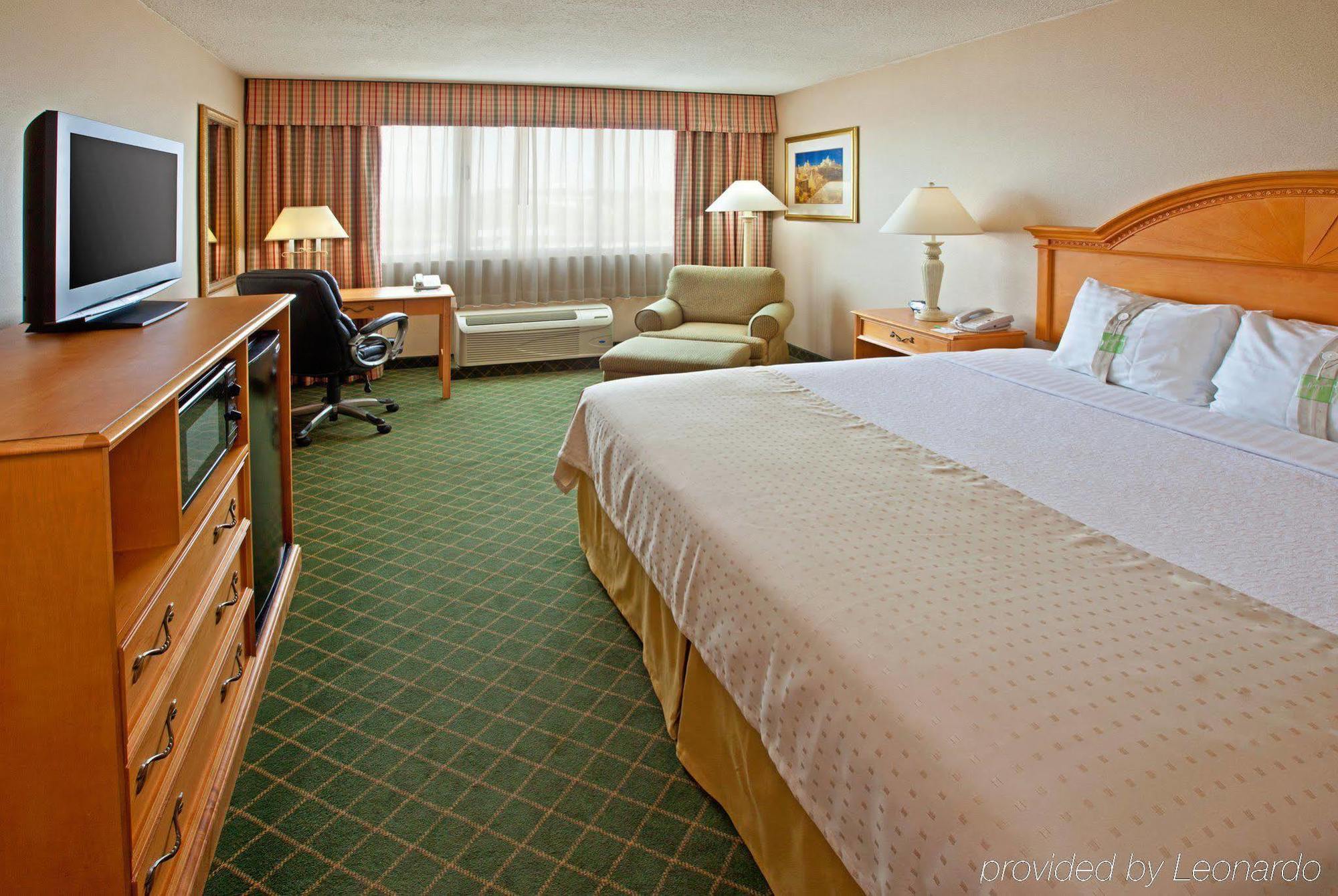 Holiday Inn - Terre Haute, an IHG Hotel Exterior foto