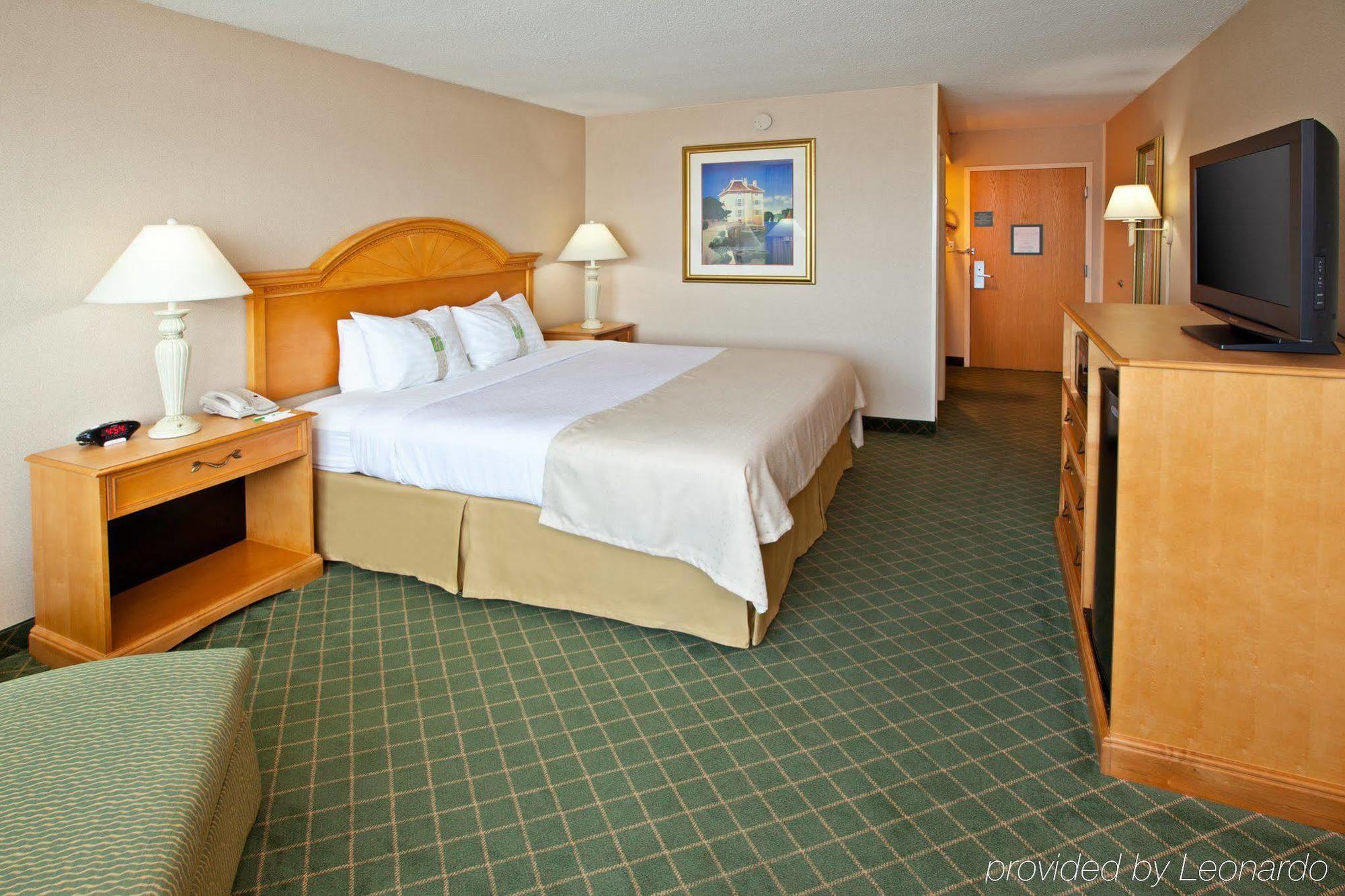 Holiday Inn - Terre Haute, an IHG Hotel Exterior foto