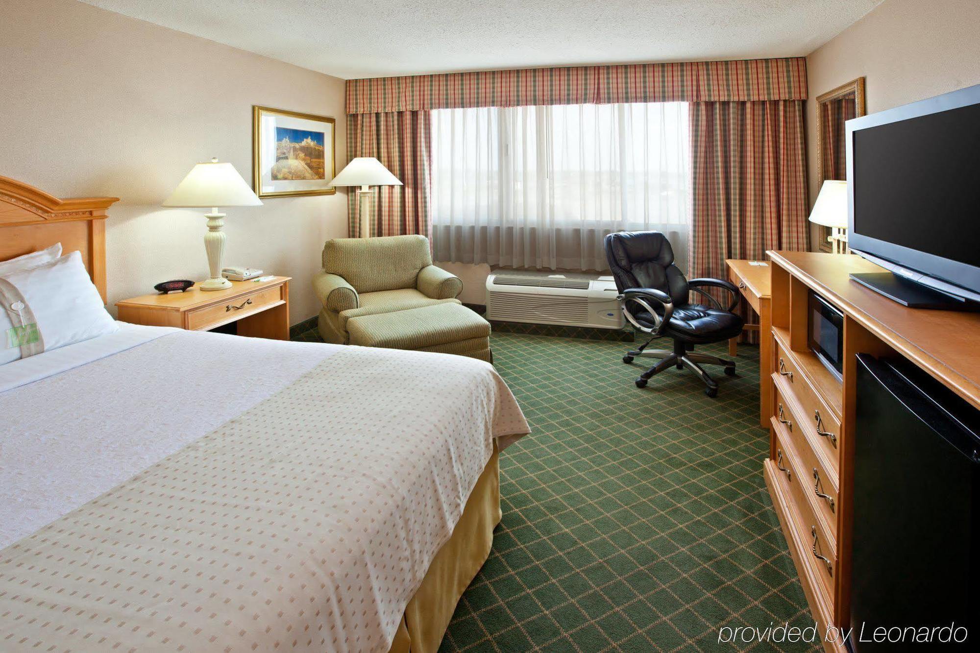 Holiday Inn - Terre Haute, an IHG Hotel Exterior foto